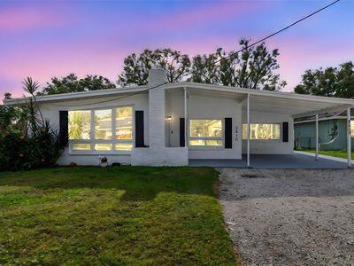 2810 W SILVER LAKE AVENUE, Tampa, FL, 33614