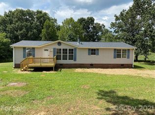 3584 Random Ln, Granite Falls, NC 28630