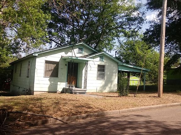 3rd image of 2607 Togo St