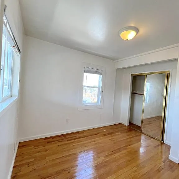 230 Lowell St #5 — Photo 9