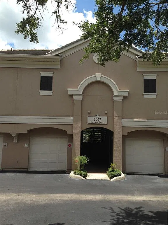 1 bed, 1.0 bath, 599 sqft, $1,349 — Photo 3