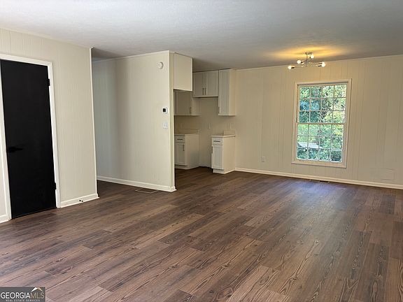 5th image of 126 Young Rd