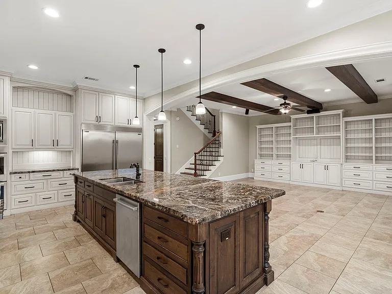 6806 Heron Dr — Photo 13