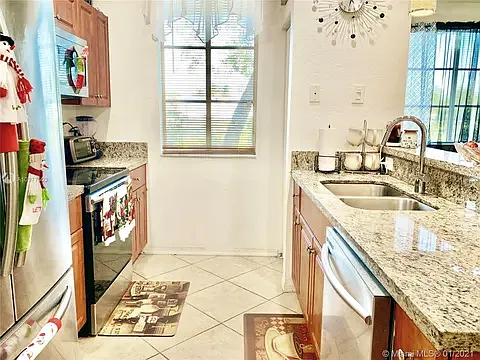 6081 SW 19th St Photo 1