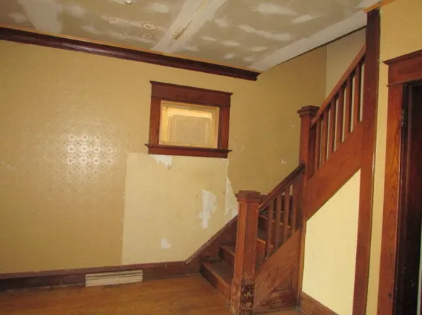 2456 W Michigan St, Milwaukee, WI 53233