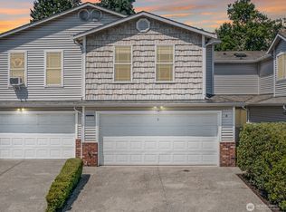 3225 156th St SW APT 4, Lynnwood, WA