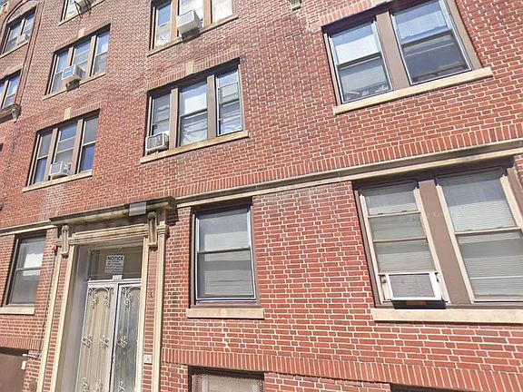 5th image of 319 Summit Ave #E