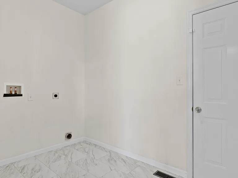 34 Bonhomme Richard Ct — Photo 11