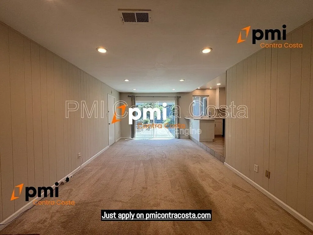 4 bed, 2.0 bath, 1614 sqft, $3,695 — Photo 4
