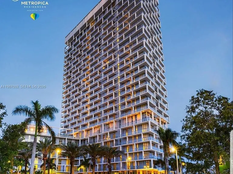 2000 Metropica Way #201 — Photo 14