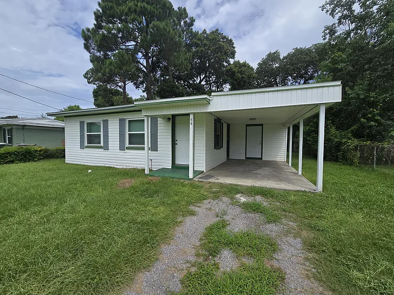 56 Norwood Dr — Photo 2