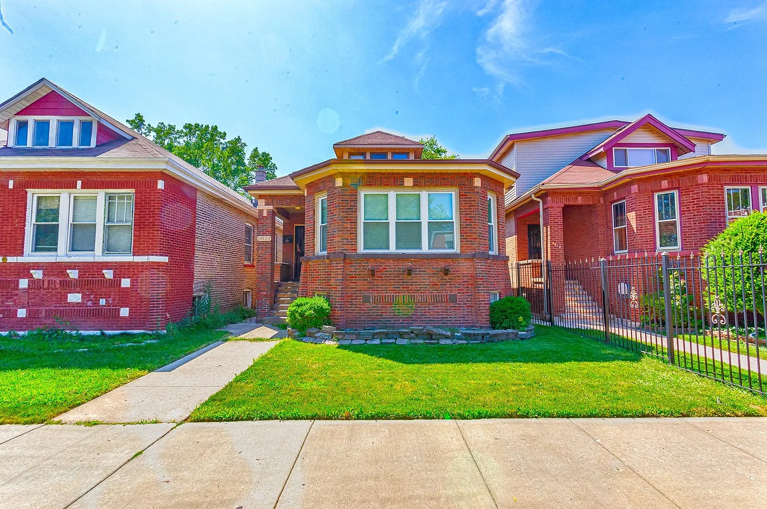 8824 S Racine Ave photo 1