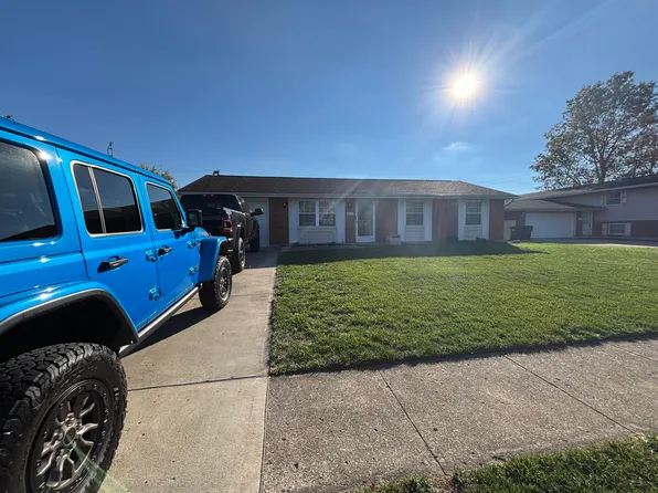 8411 Philadelphia Dr, Fairborn, OH 45324