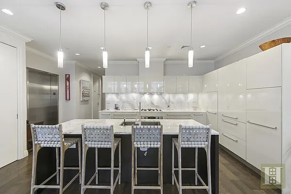 Rented by Halstead Real Estate | media 30