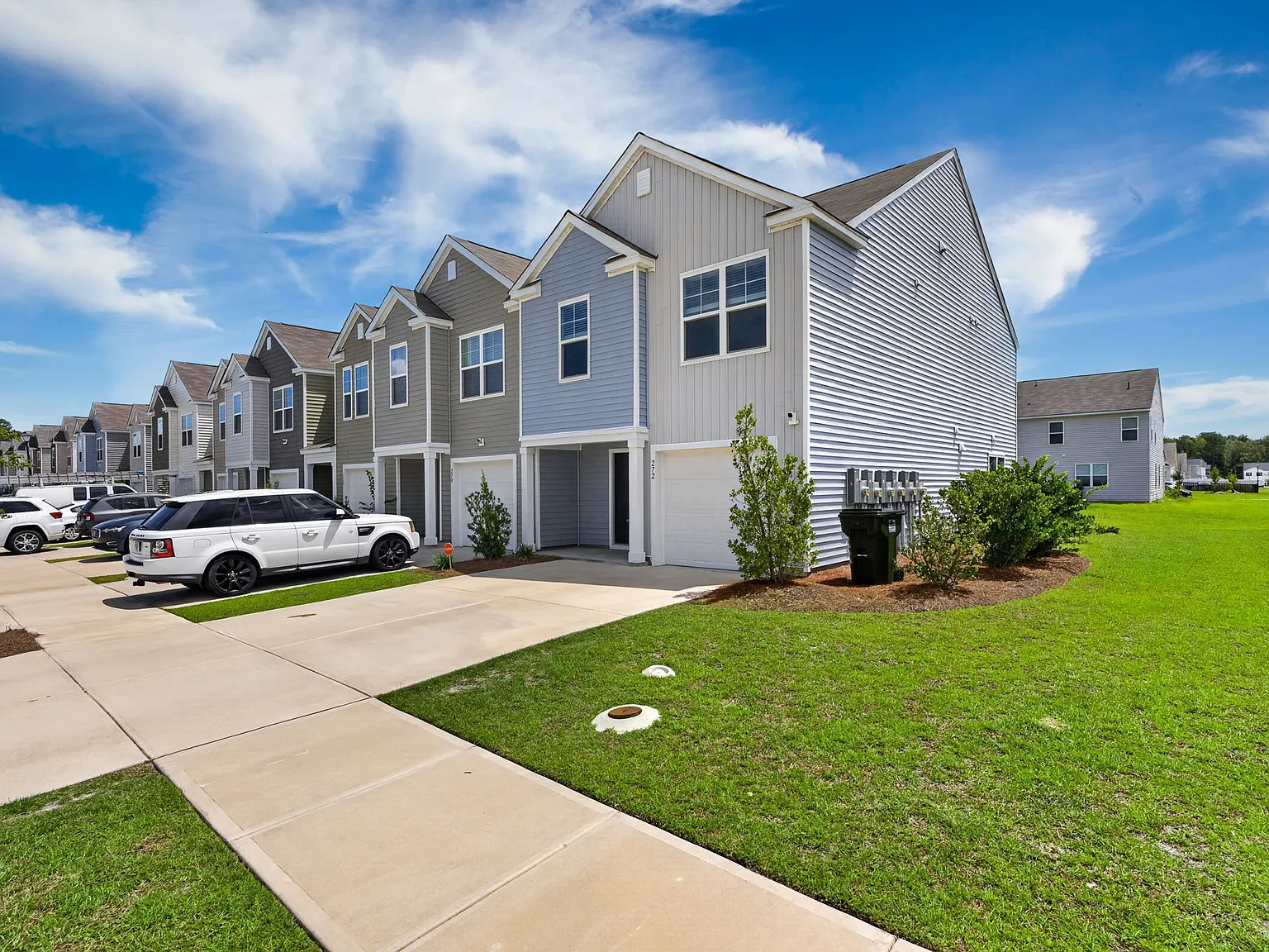 3 bed, 1693 sqft, $2,300 — Photo 3