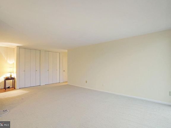 4th image of 600 Roosevelt Blvd APT 106