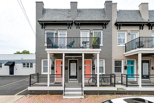 1641 W Cary St #U2 Photo 1
