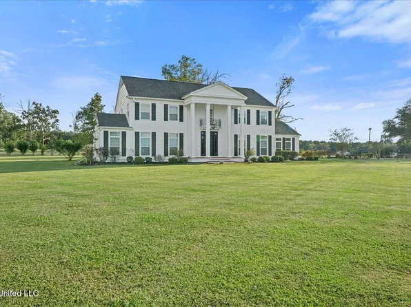 1951 E Third St, Forest, MS 39074