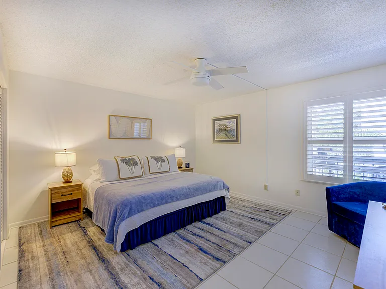 2571 NE Ocean Blvd #104 — Photo 18