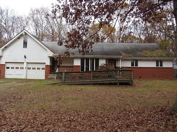 2nd image of 111 Frontier Ln