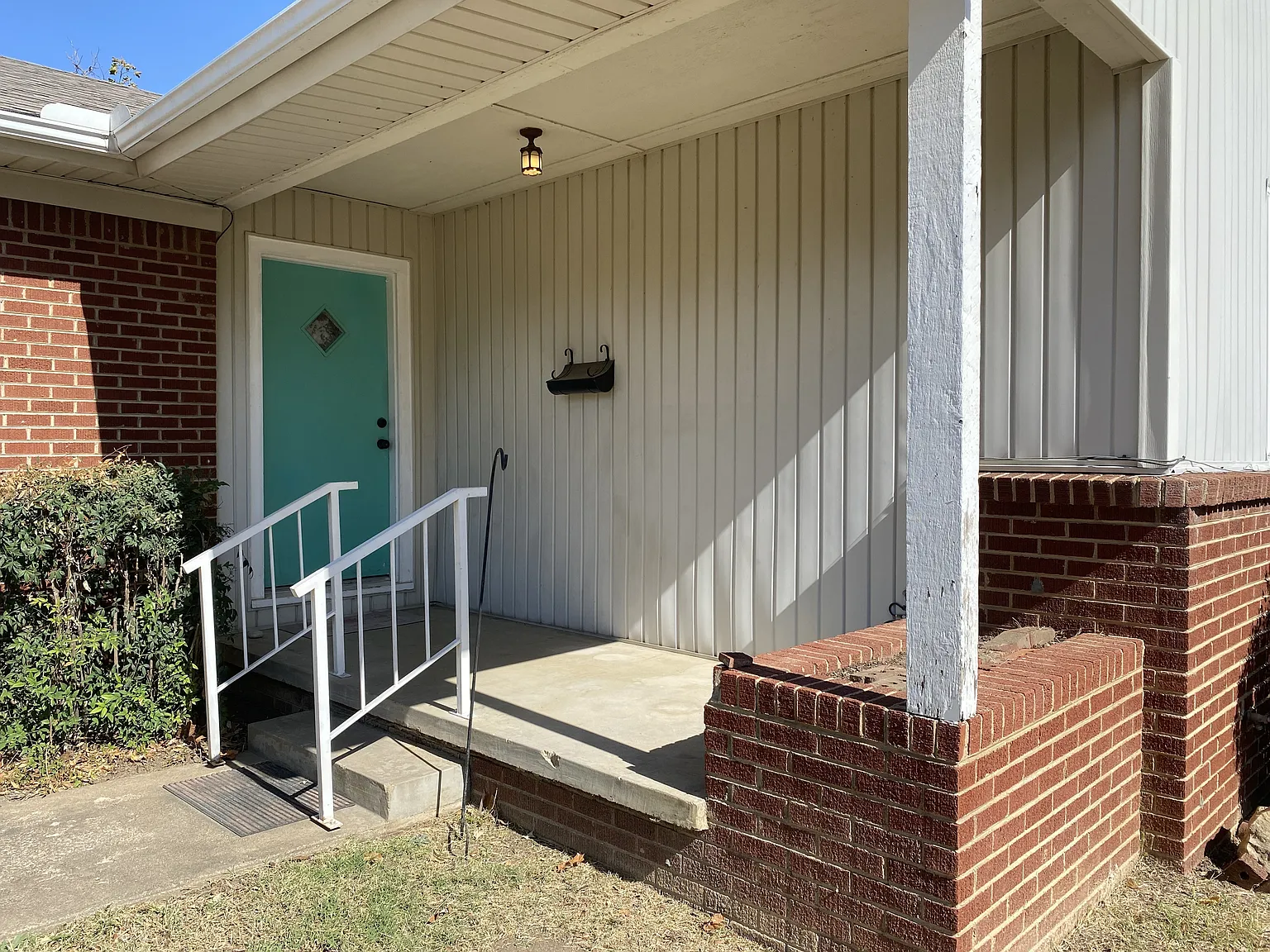 3 bed, 1168 sqft, $1,500 — Photo 3