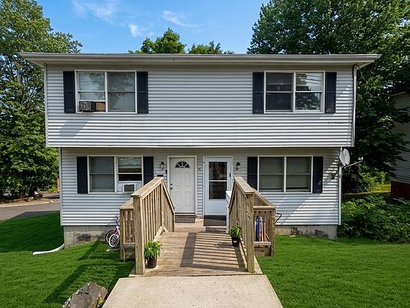 5th image of 106 Howard Ave #R