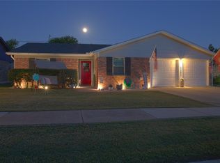 6248 Douglas Dr, Watauga, TX 76148