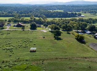 1015 Richards Rd, White, GA 30184