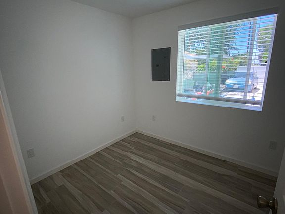4th image of 10620 Mount Gleason Ave #10618