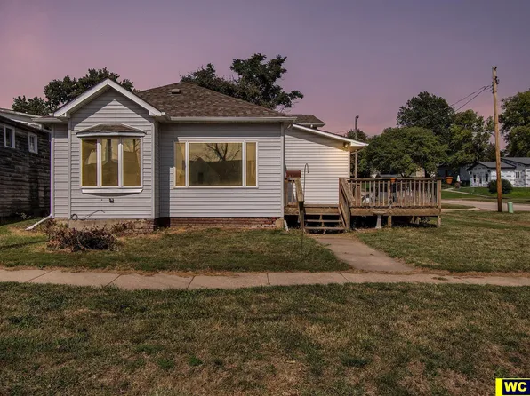 202 W 2nd St, Kennard, NE 68034