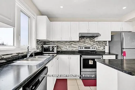 301 Moody St — Photo 18