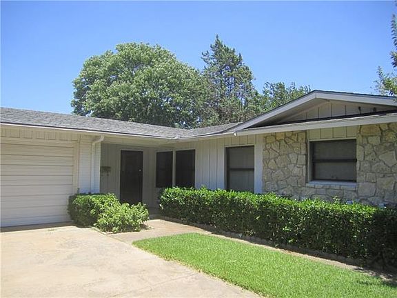 2nd image of 11820 High Valley Dr