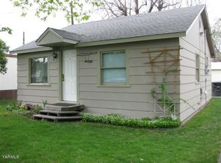 1718 S 9th Ave, Yakima, WA 98902
