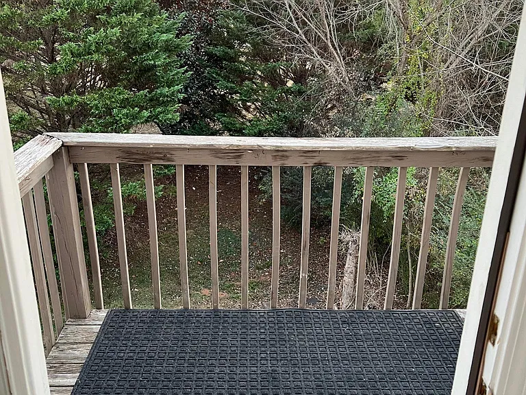 1007 Huntington Pl — Photo 10