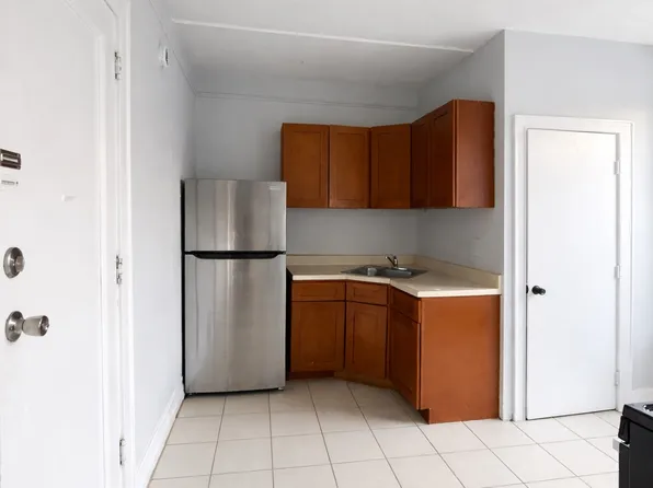 96 3rd St APT C4, Passaic, NJ 07055