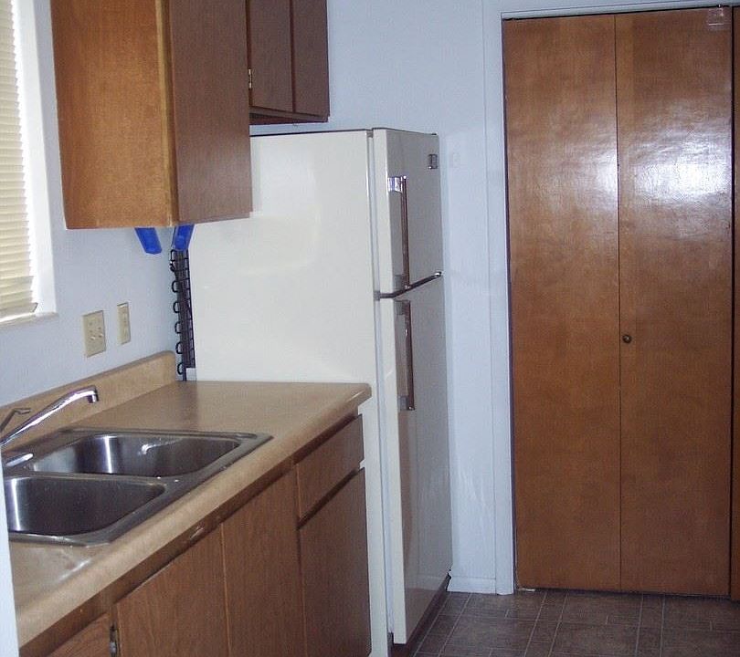 2nd image of 2047 N Buckboard Dr APT 2