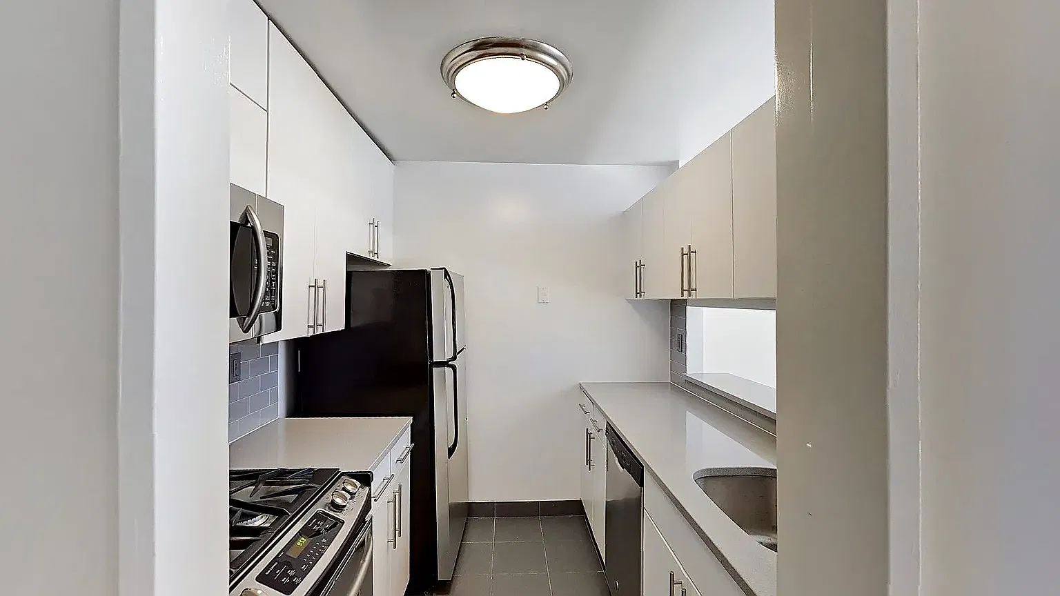 260 West 52nd Street — Photo 1