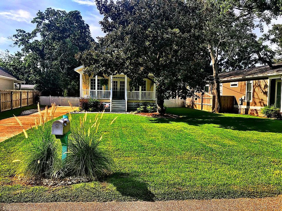 Main House Front Yard