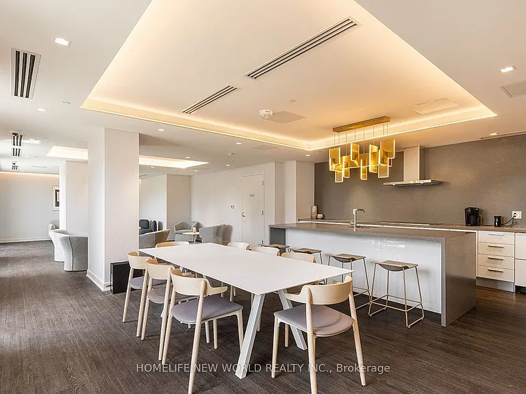 3 Gloucester St #4201 — Photo 11