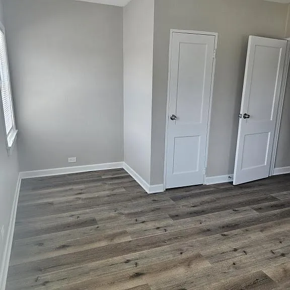 967 E Maple St — Photo 15