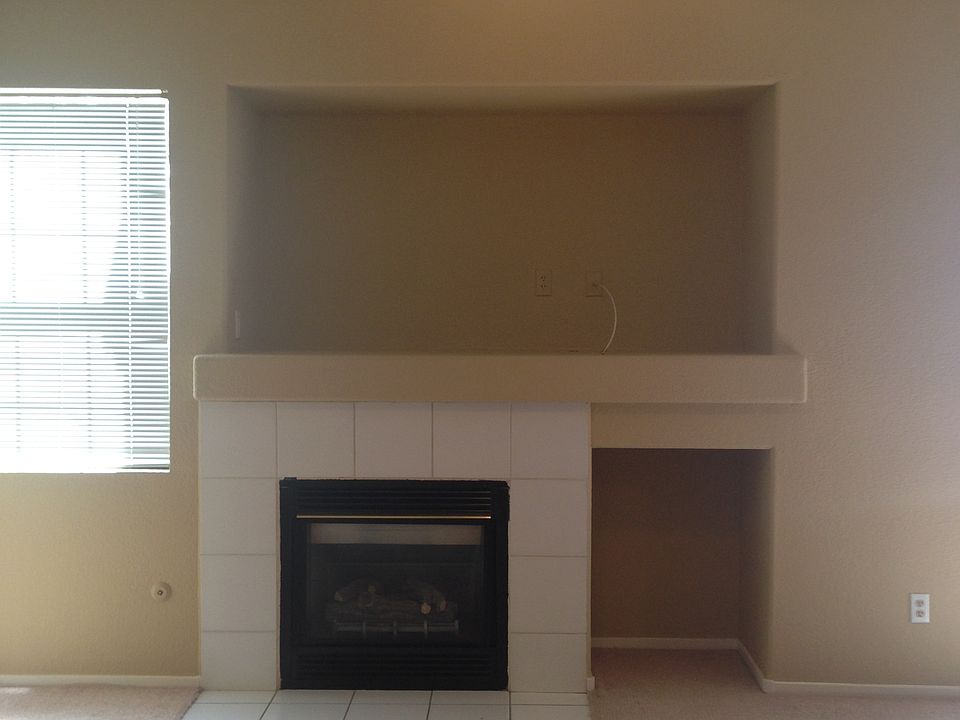 1st image of 1400 Seward St Unit 102