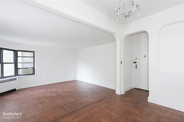 Sold by Sotheby's International Realty | media 4