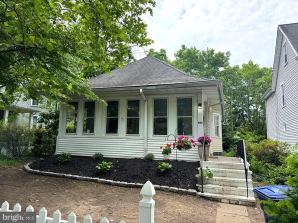 823 Columbia Ave, Palmyra, NJ 08065