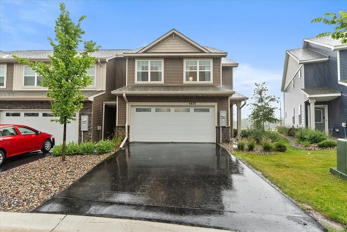 3 bed, 2.5 bath, 1966 sqft, $2,895 — Photo 1