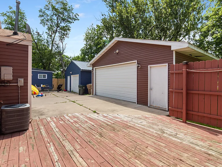 3485 Hargrove St — Photo 25
