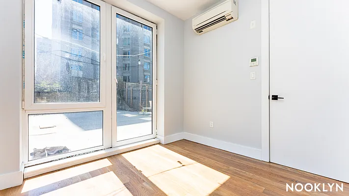 Rented by Nooklyn NYC LLC | media 8