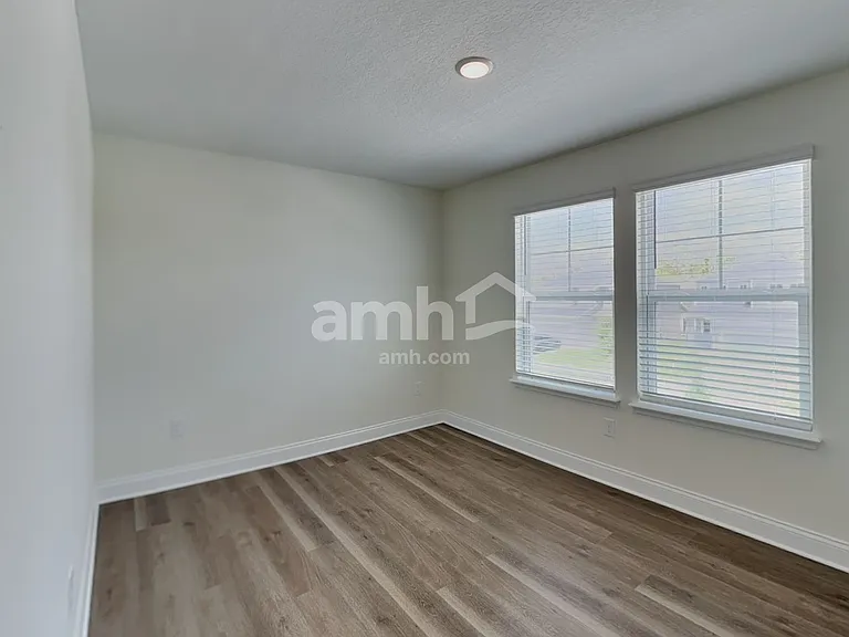 5668 Dease Rd — Photo 17