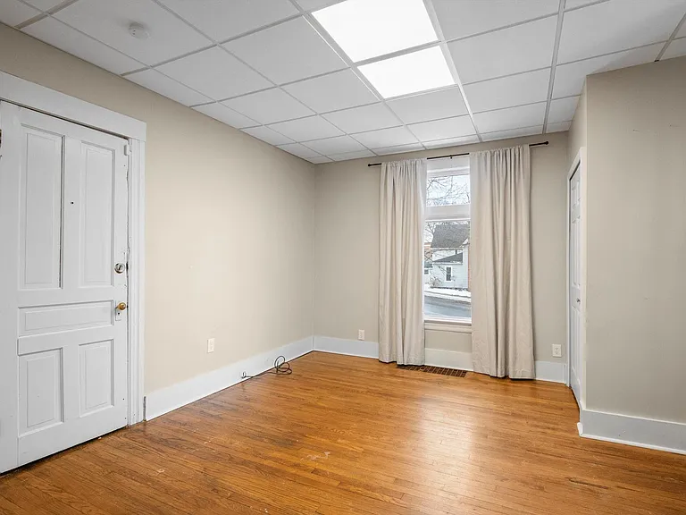 701 Washtenaw Rd — Photo 16