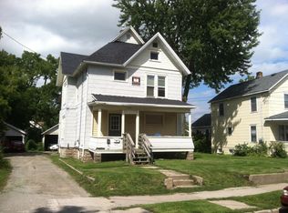 806 Scott Ave #A, Oshkosh, WI 54901