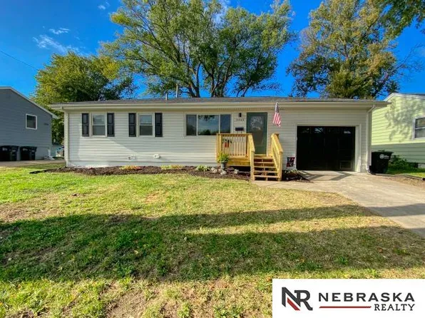 3242 Pedersen Dr, Omaha, NE 68144